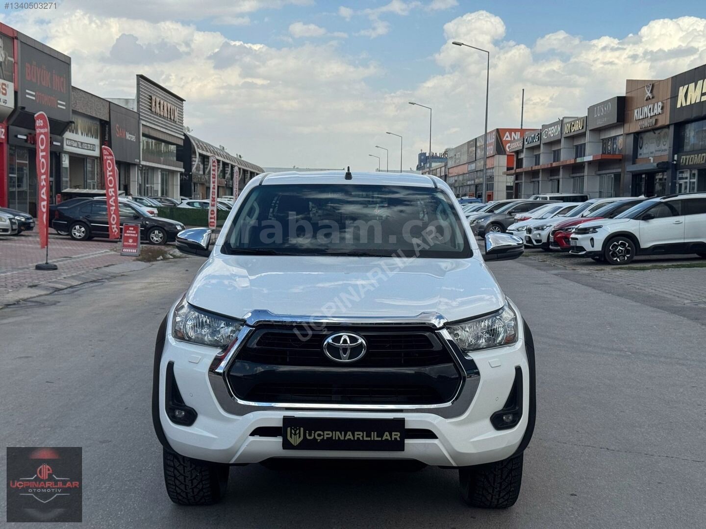 ÜÇPINARLILAR'DAN 2021 TOYOTA HİLUX ADVANTURE 2.4 4X2 BOYASIZ 1