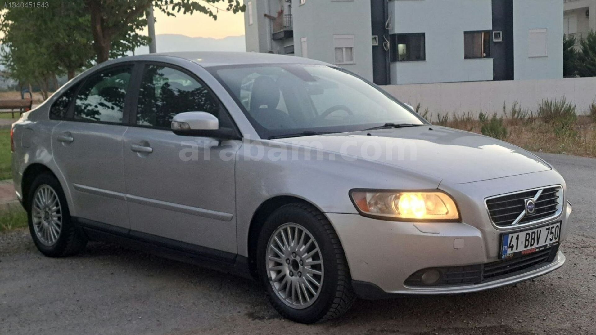 Galeriden Volvo S40 1.6 D Premium 2009 Model Antalya 318.000 km Gri 2