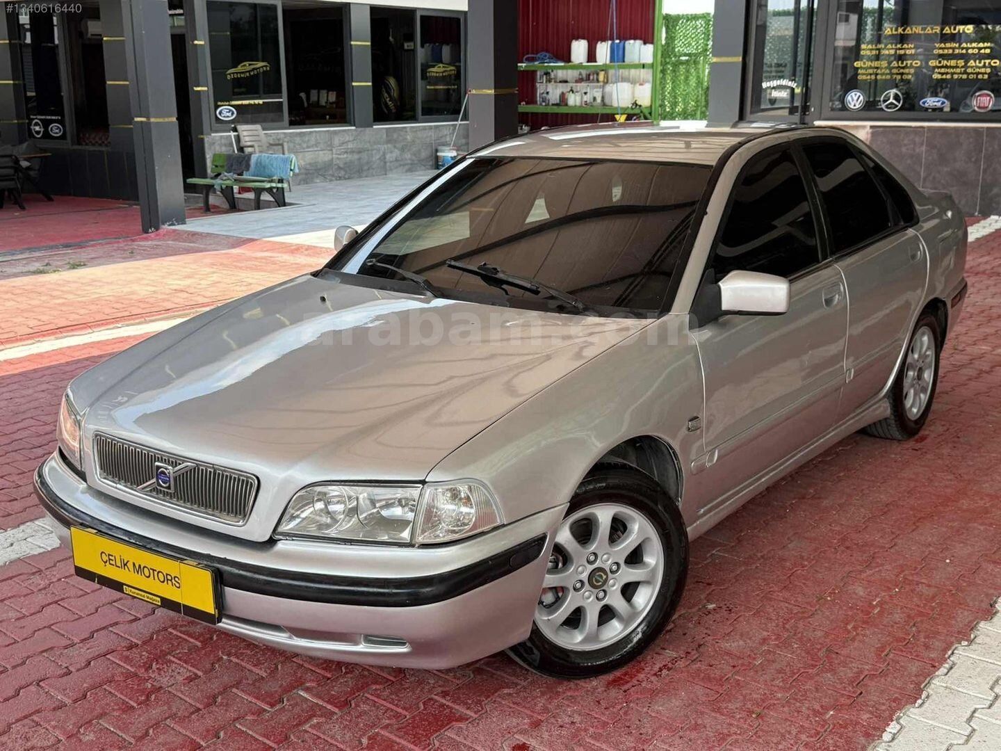 Galeriden Volvo S40 1.6 2000 Model Adana 380.000 km Gri 1
