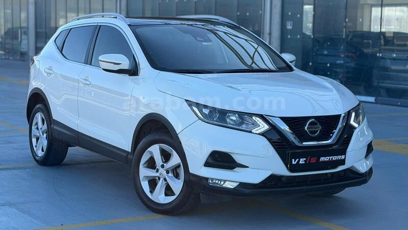 VEİS OTOMOTİV'DEN 2020 DİZEL OTOMATİK 168.000 KM CAM TAVAN