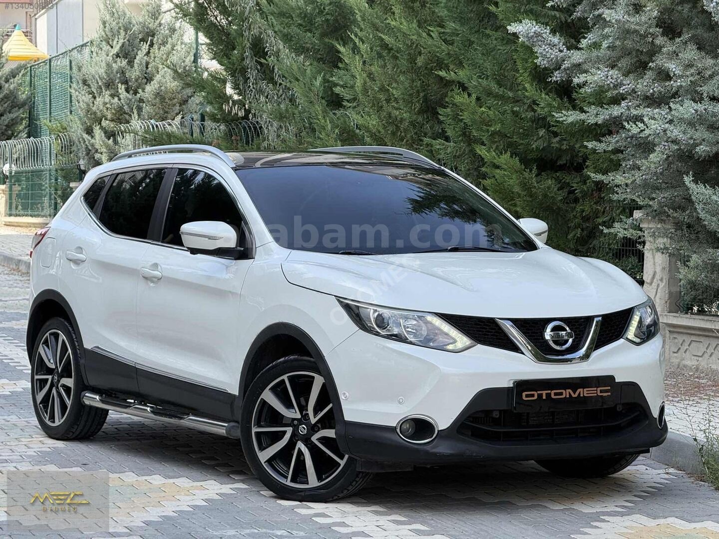 OTOMEÇ'DEN NİSSAN QASHQAİ DEĞİŞENSİZ BOYASIZ CAM TAVAN 1