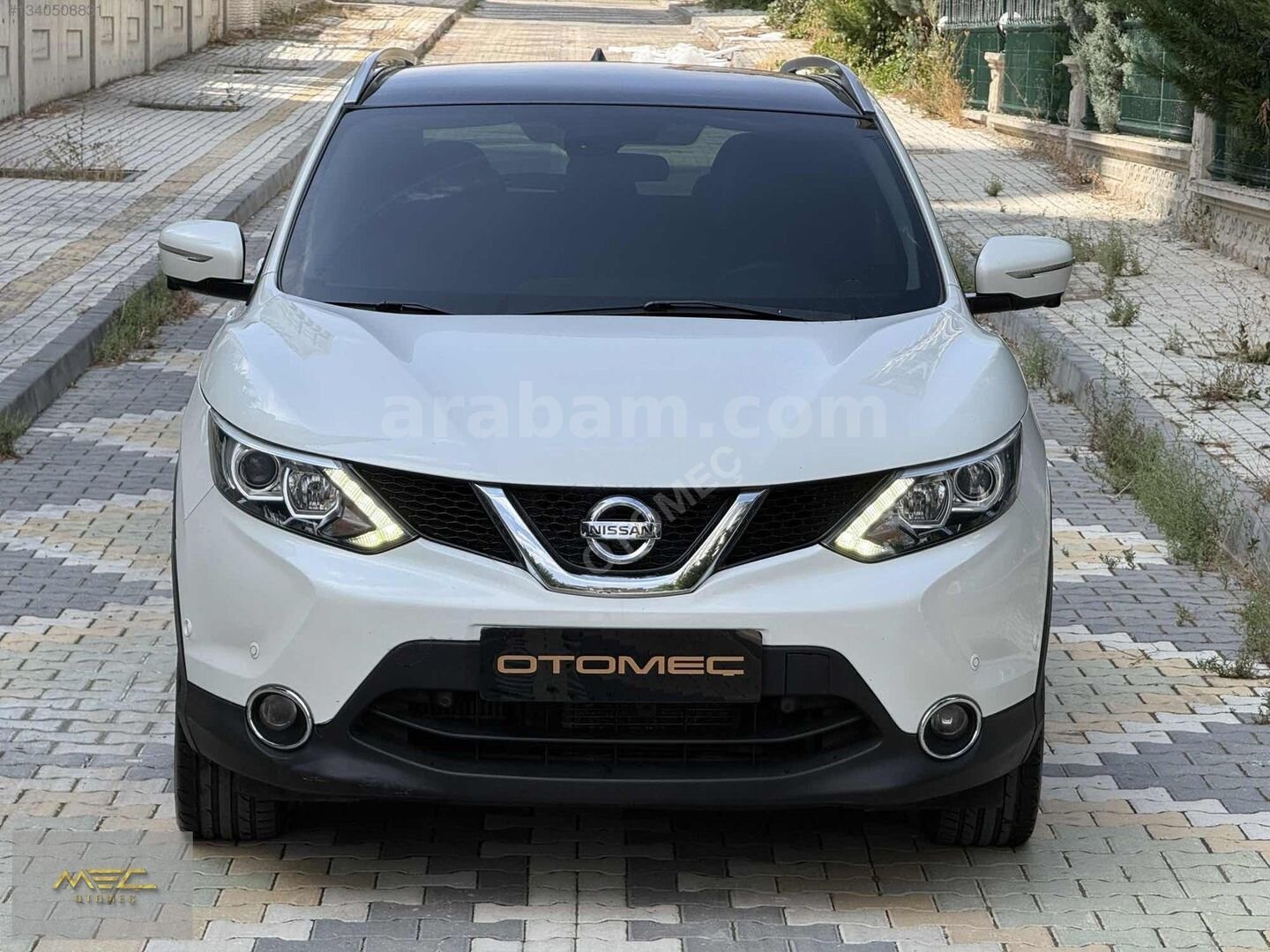 OTOMEÇ'DEN NİSSAN QASHQAİ DEĞİŞENSİZ BOYASIZ CAM TAVAN 2