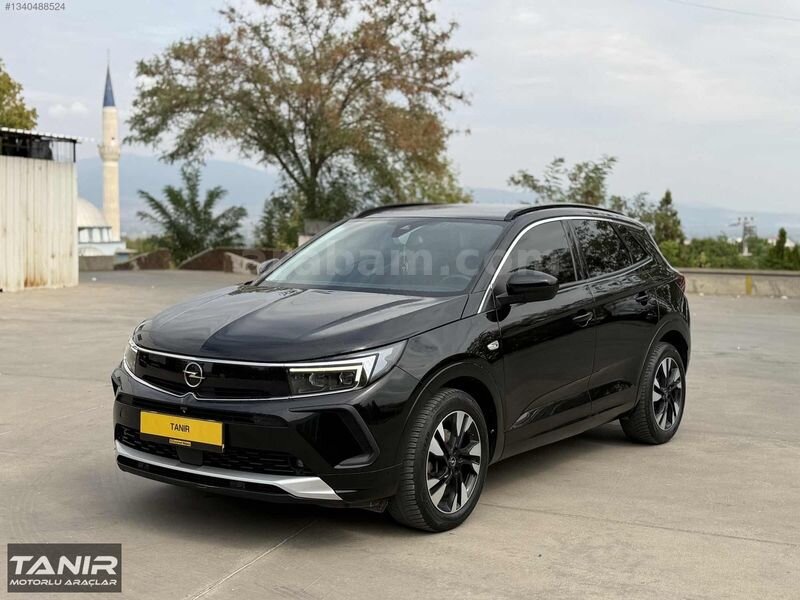2022 OPEL GRANDLAND 1.5 DİZEL ELEGANCE HATASİZ FULL DONANİM