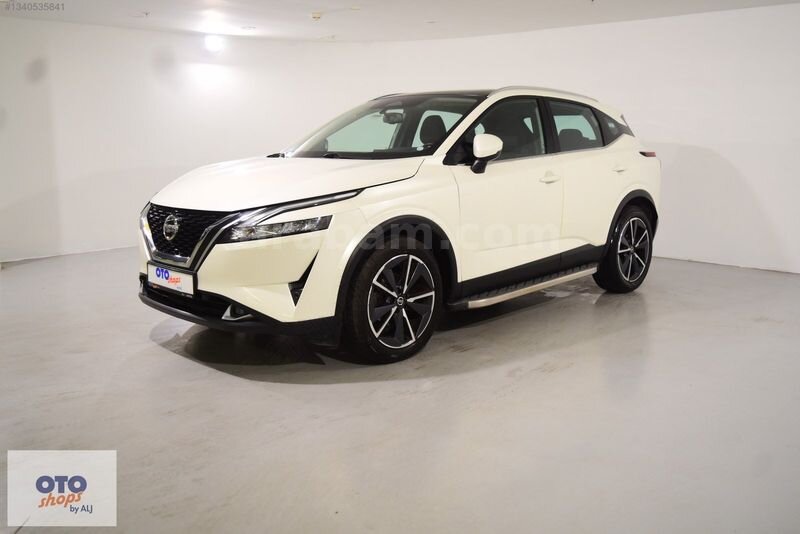 Nissan Qashqai 1.3 DIG-T-2022-Kredi Kartına 12 Ay Taksit İmkanı