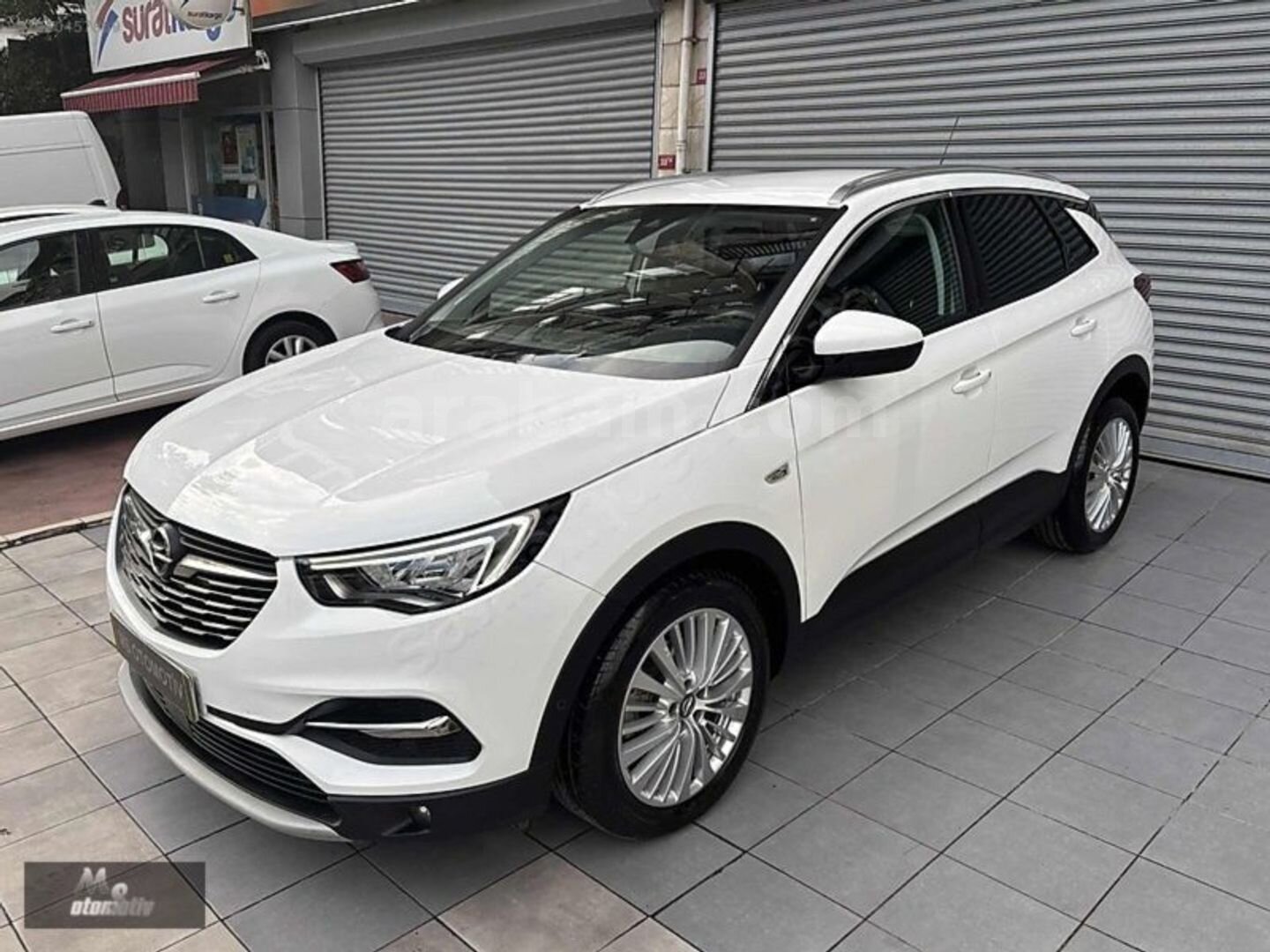 Galeriden Opel Grandland X 1.2 T Enjoy 2020 Model İstanbul 70.000 km Beyaz 4