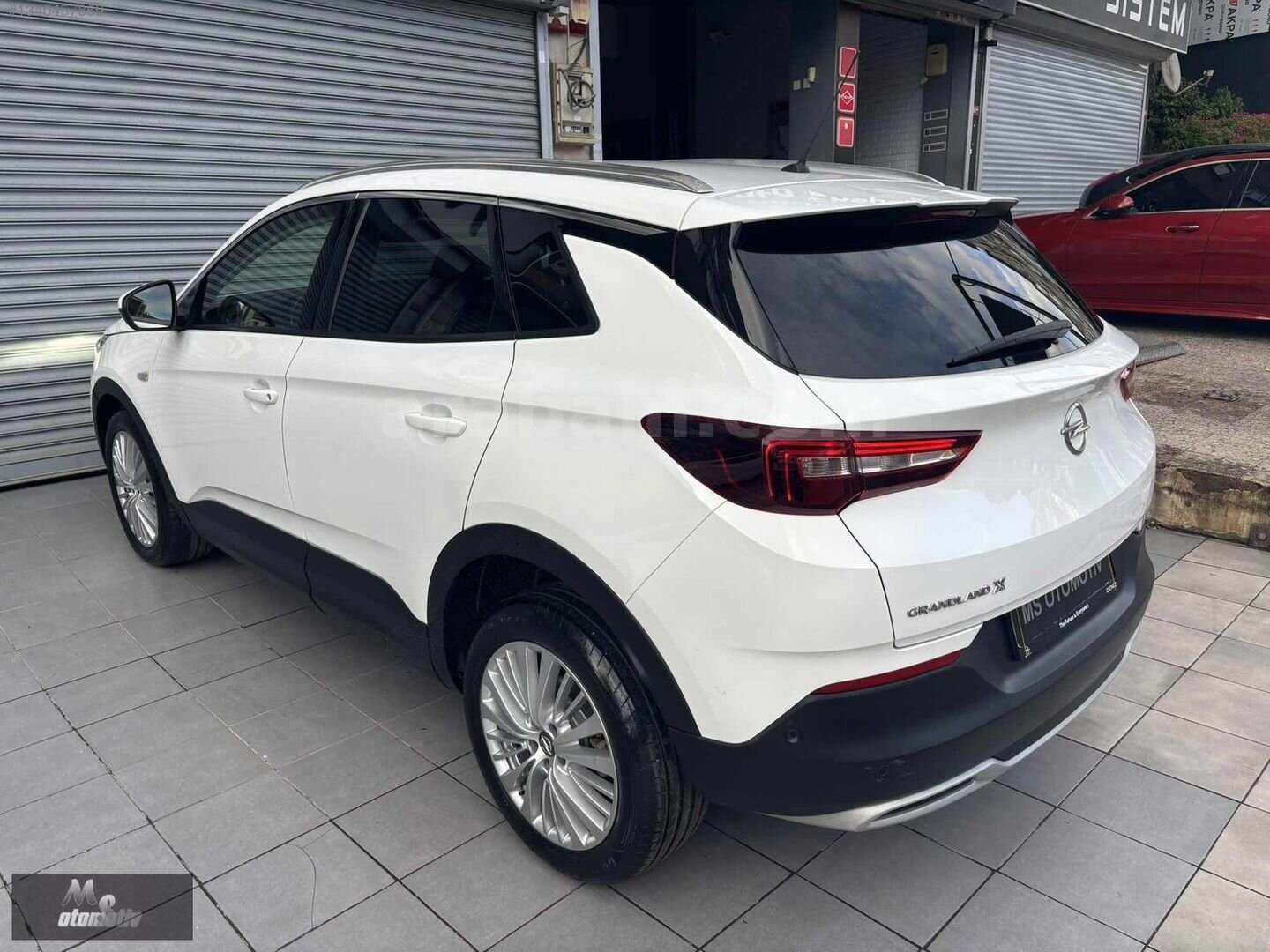 Galeriden Opel Grandland X 1.2 T Enjoy 2020 Model İstanbul 70.000 km Beyaz 5