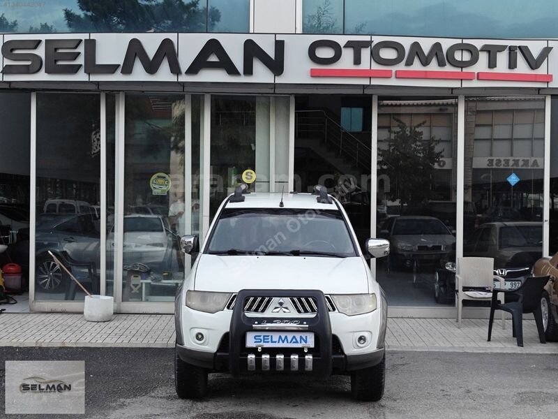 SELMAN OTOMOTİVDEN 2011 L200 2.5 TDI 4x4 INTENSE OTOMATİK