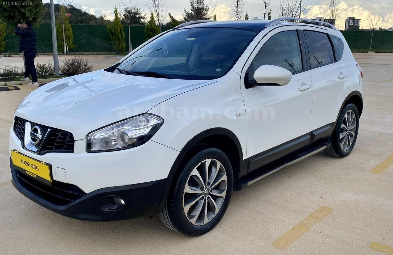 2011 NISSAN QASQAI TEKNA PACK CAM TVN MASRAFSIZ TEMİZ 2
