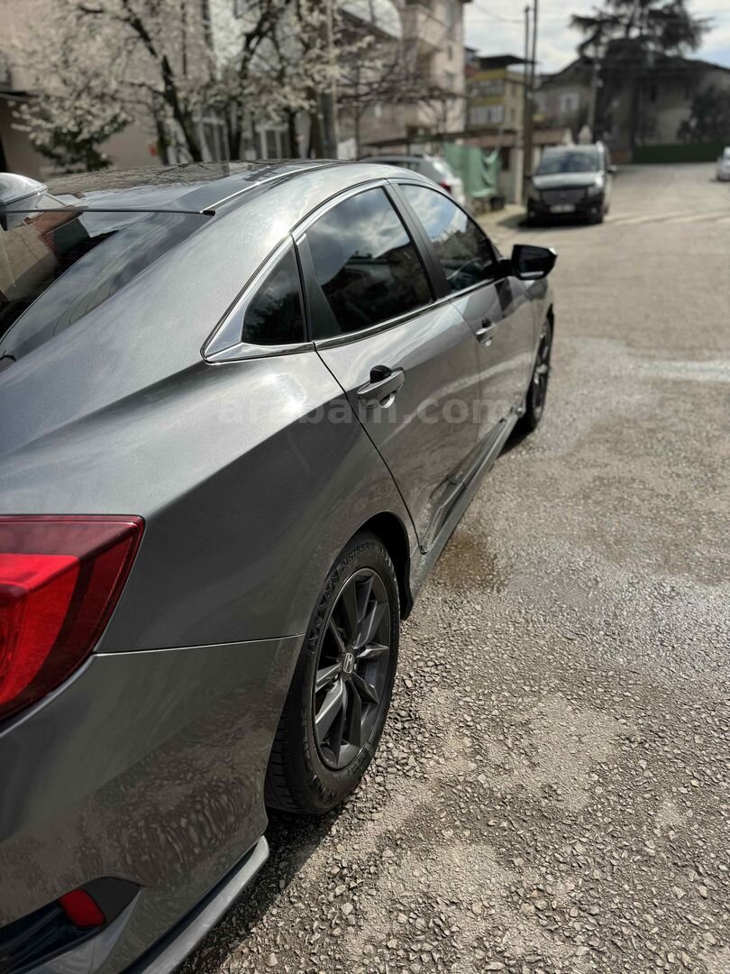Sahibinden Honda Civic 1.6i VTEC Elegance 2020 Model 160.000 km Füme 4