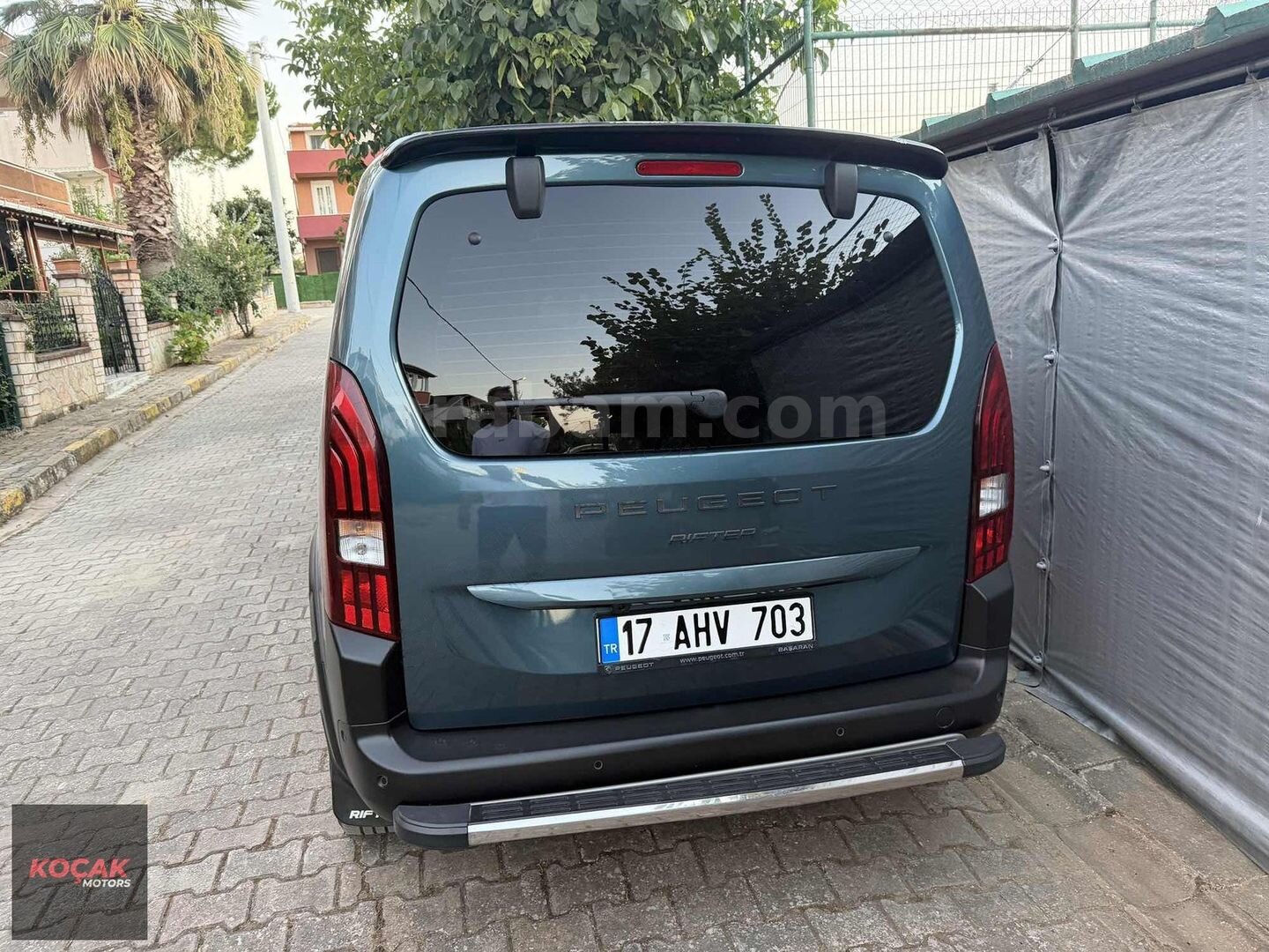 Galeriden Peugeot Rifter 1.5 BlueHDI GT 2025 Model İstanbul 23.000 km Mavi 4