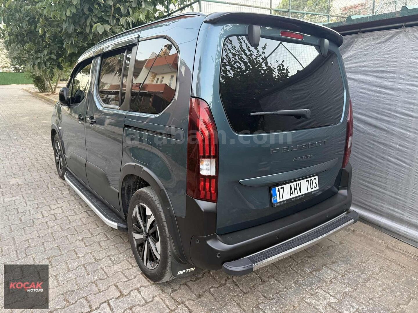 Galeriden Peugeot Rifter 1.5 BlueHDI GT 2025 Model İstanbul 23.000 km Mavi 3
