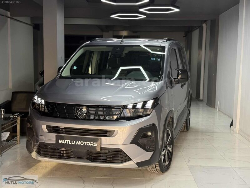 Galeriden Peugeot Rifter 1.5 BlueHDI GT 2025 Model Konya 15.000 km Gri