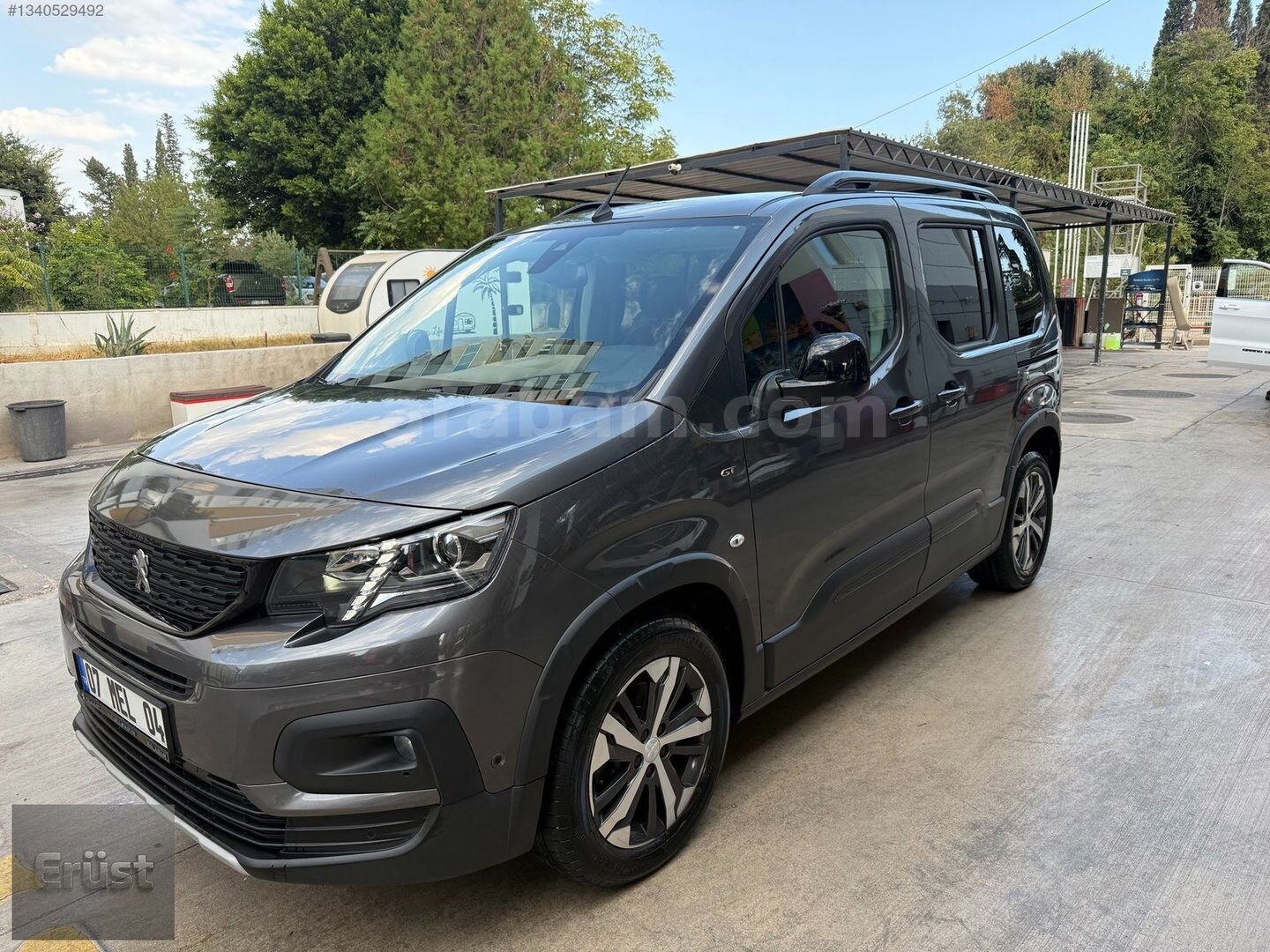 Galeriden Peugeot Rifter 1.5 BlueHDI GT 2022 Model Antalya 35.600 km Gri 3