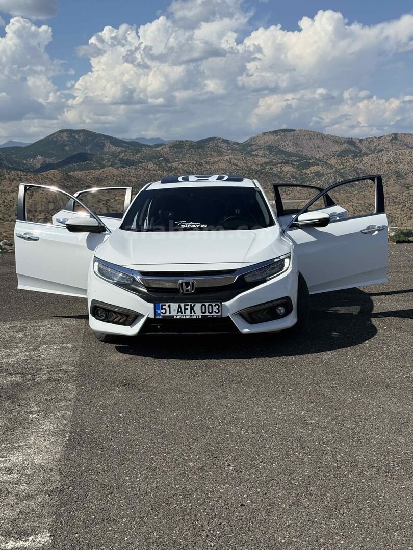 Sahibinden Honda Civic 1.6i VTEC Executive 2017 Model 197.000 km Beyaz 6