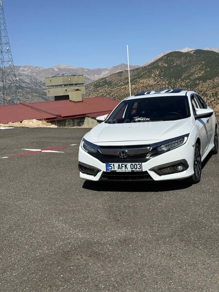 Sahibinden Honda Civic 1.6i VTEC Executive 2017 Model 197.000 km Beyaz
