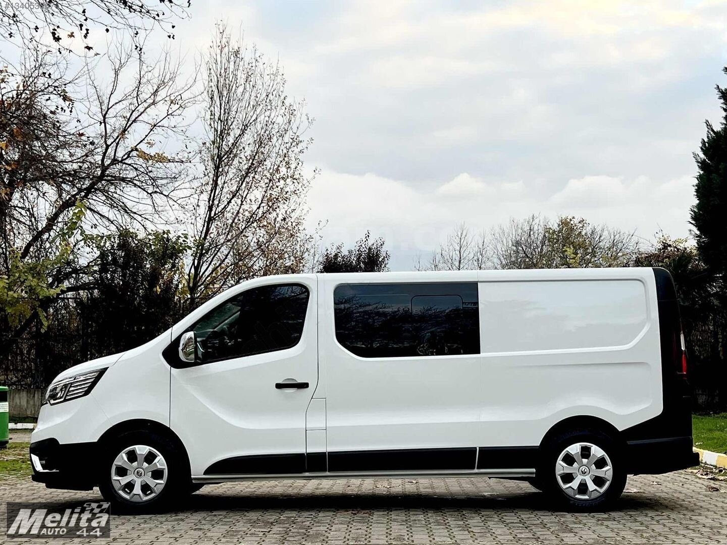 Galeriden Renault Trafic 2.0 DCI Grand Confort 2024 Model Bursa 35.000 km Beyaz 7