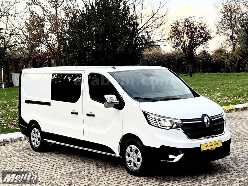 Galeriden Renault Trafic 2.0 DCI Grand Confort 2024 Model Bursa 35.000 km Beyaz