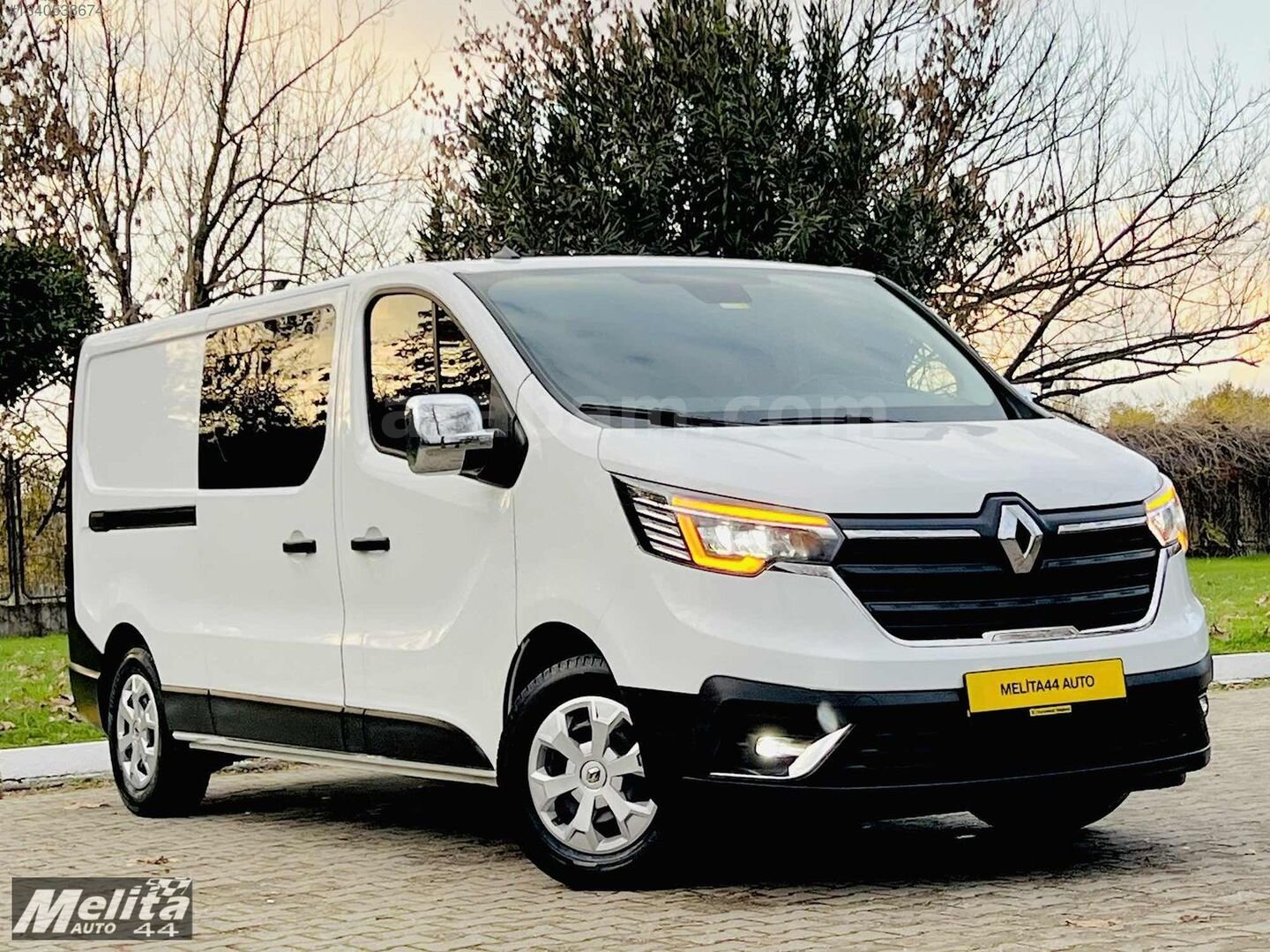 Galeriden Renault Trafic 2.0 DCI Grand Confort 2024 Model Bursa 35.000 km Beyaz 2