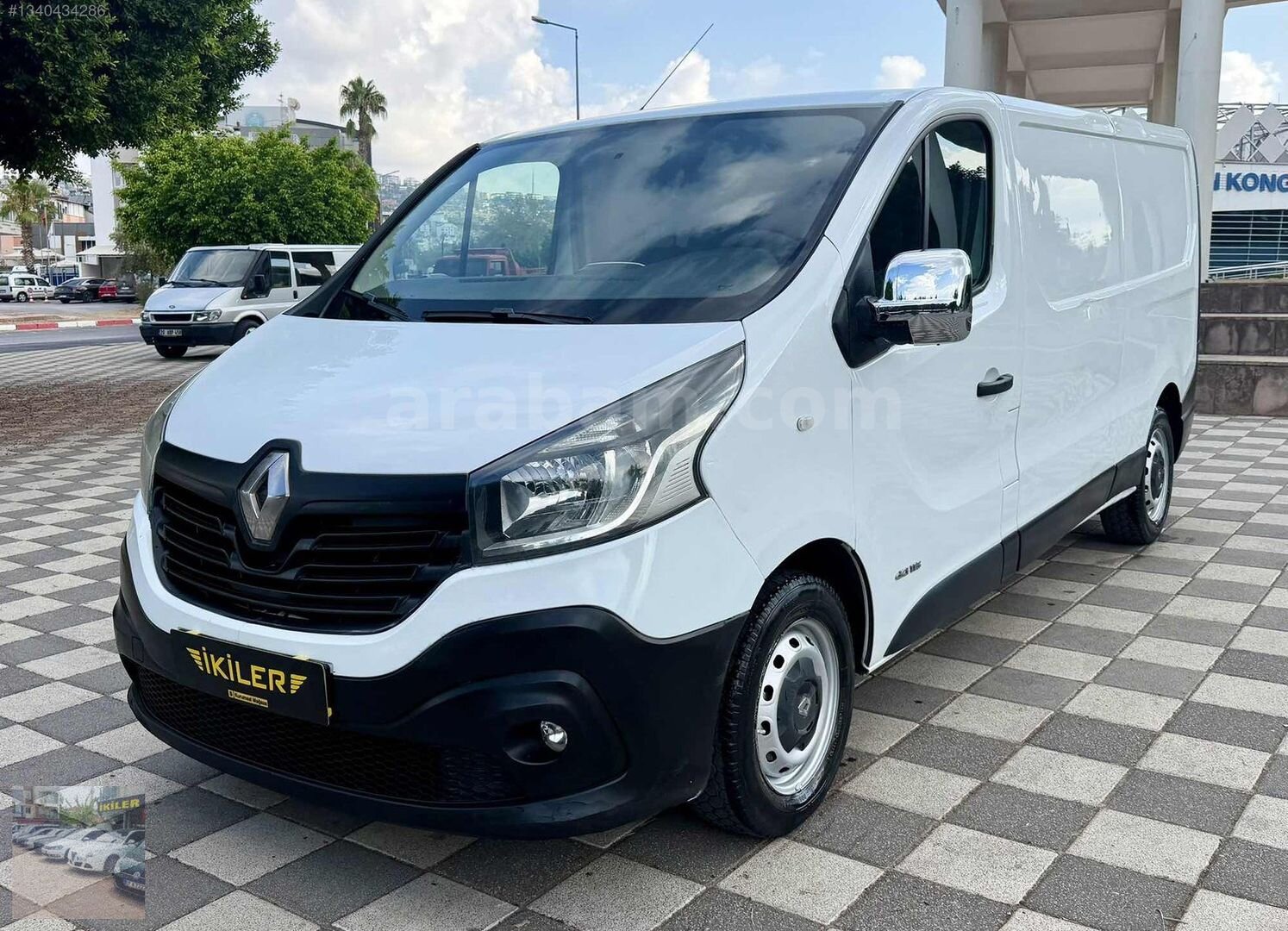 Galeriden Renault Trafic 1.6 DCI Grand Confort 2016 Model Antalya 330.000 km Beyaz 3