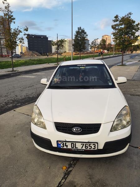 Sahibinden Kia Rio 1.5 CRDi EX Comfort 2006 Model İstanbul 270.000 km Beyaz