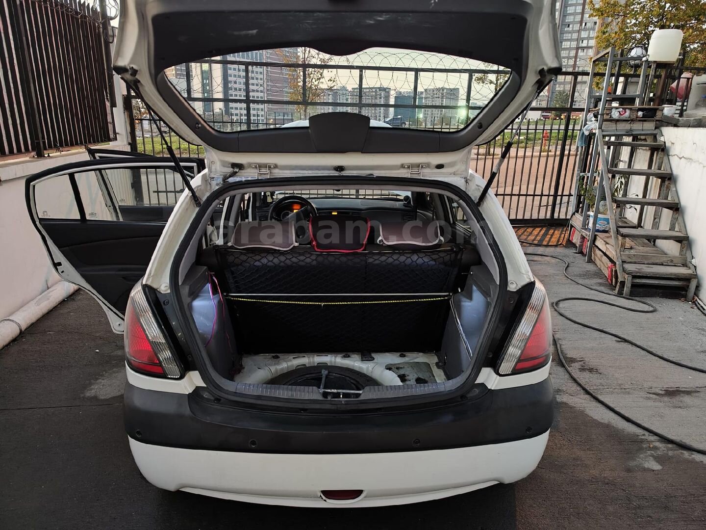 Sahibinden Kia Rio 1.5 CRDi EX Comfort 2006 Model İstanbul 270.000 km Beyaz 6