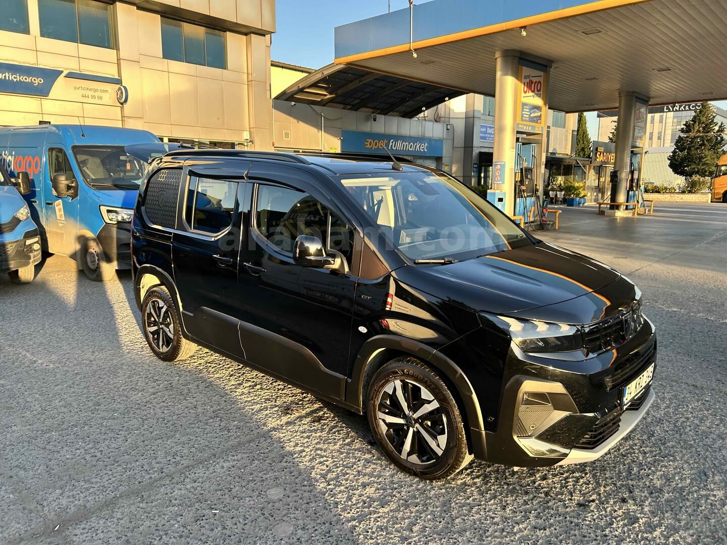 Sahibinden Peugeot Rifter 1.5 BlueHDI GT 2024 Model İstanbul 19.000 km Siyah 5