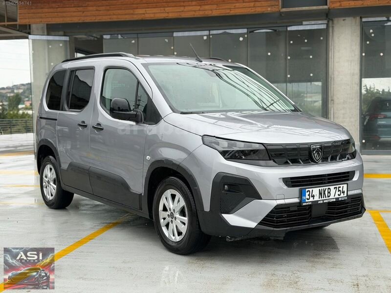 Galeriden Peugeot Rifter 1.5 BlueHDI Allure 2025 Model İstanbul 12.000 km Gri