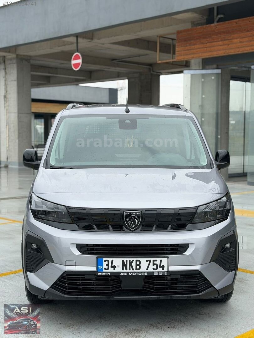 Galeriden Peugeot Rifter 1.5 BlueHDI Allure 2025 Model İstanbul 12.000 km Gri 3