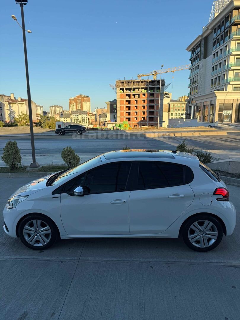 Sahibinden Peugeot 208 1.5 BlueHDi Signature 2019 Model 4