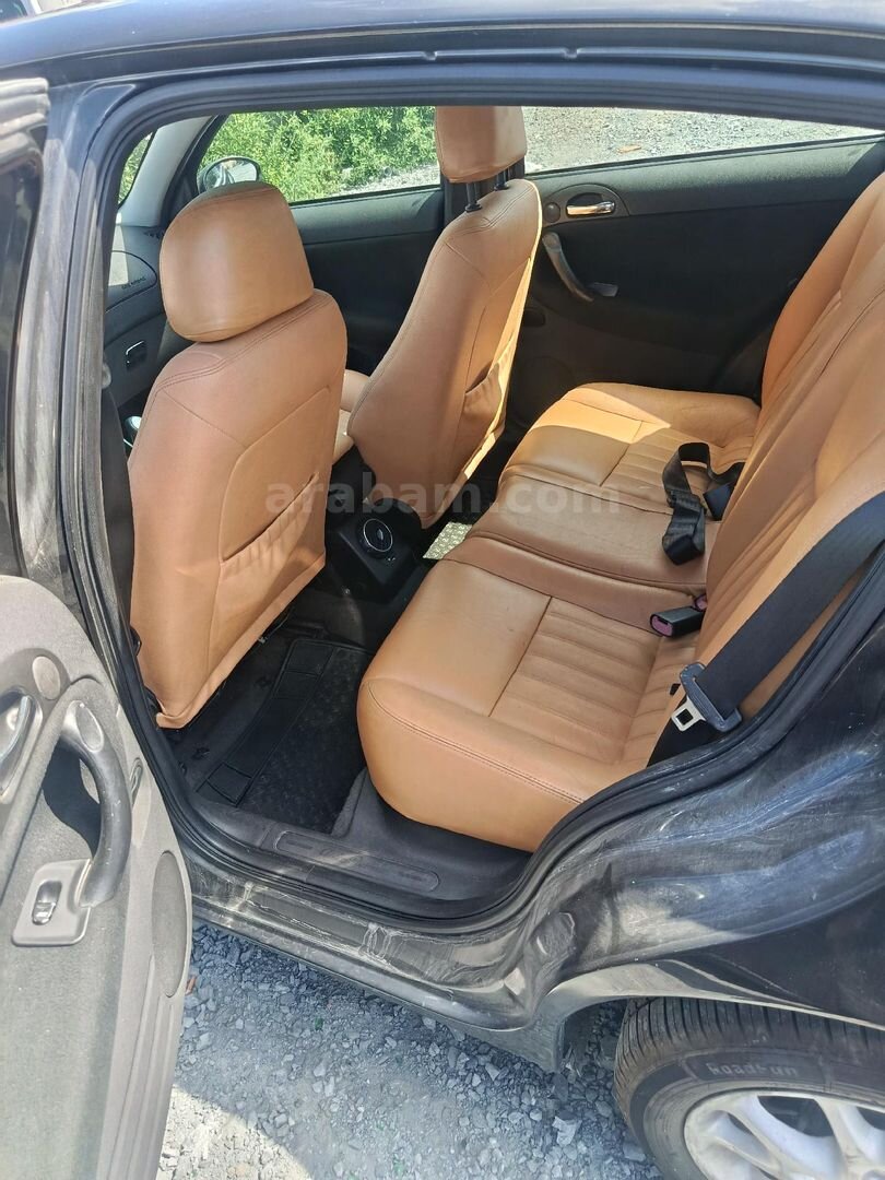 Sahibinden Alfa Romeo 147 1.6 TS Distinctive 2004 Model İstanbul 245.000 km Siyah 6