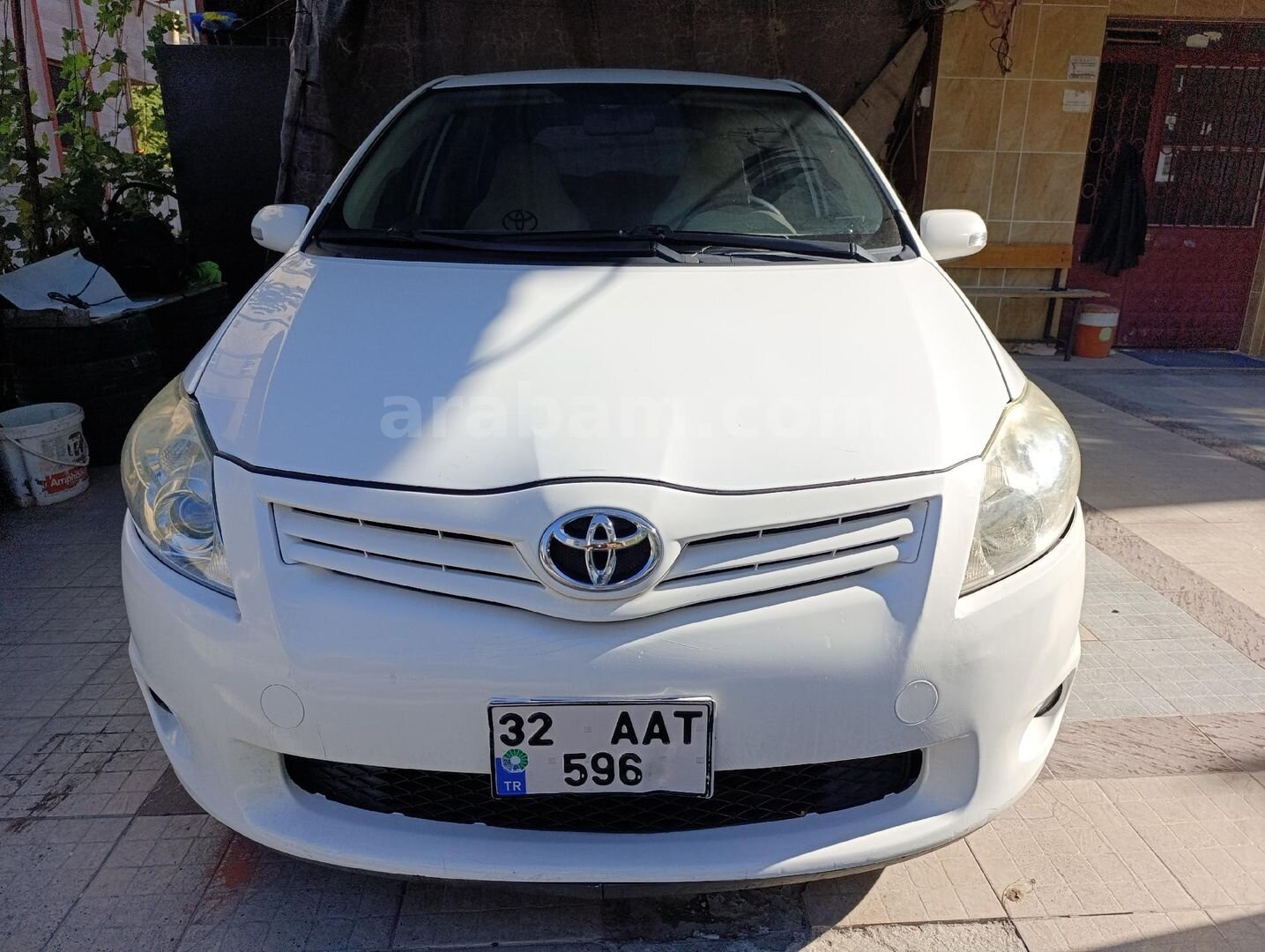 Galeriden Toyota Auris 1.4 D-4D Comfort Extra 2011 Model Isparta 170.000 km Beyaz 1