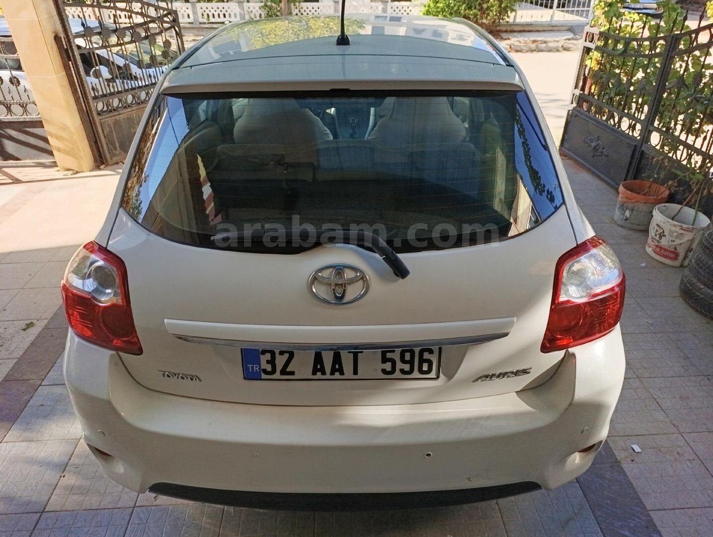 Galeriden Toyota Auris 1.4 D-4D Comfort Extra 2011 Model Isparta 170.000 km Beyaz 5