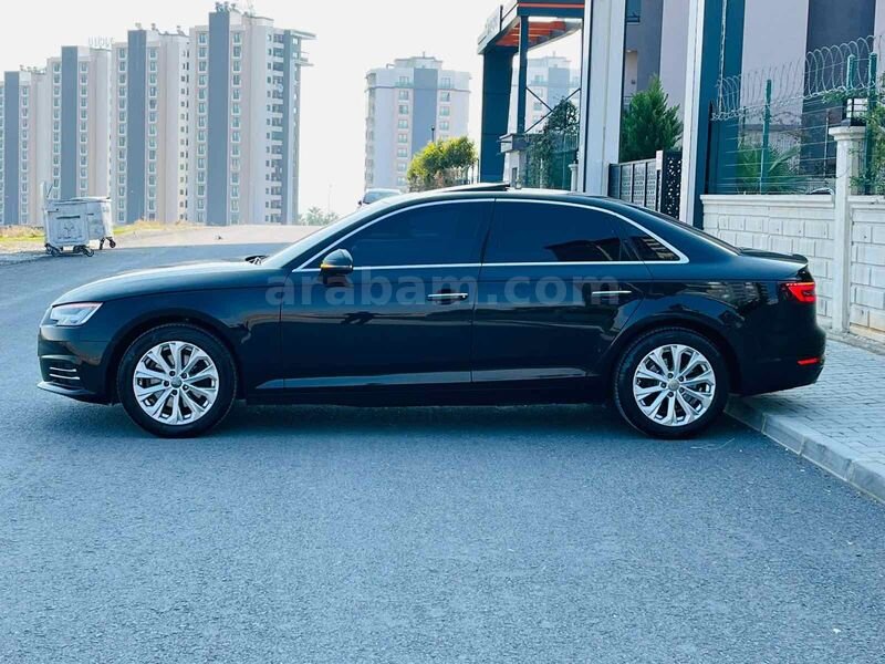 Galeriden Audi A4 Sedan 1.4 TFSI Design 2017 Model Adana 3