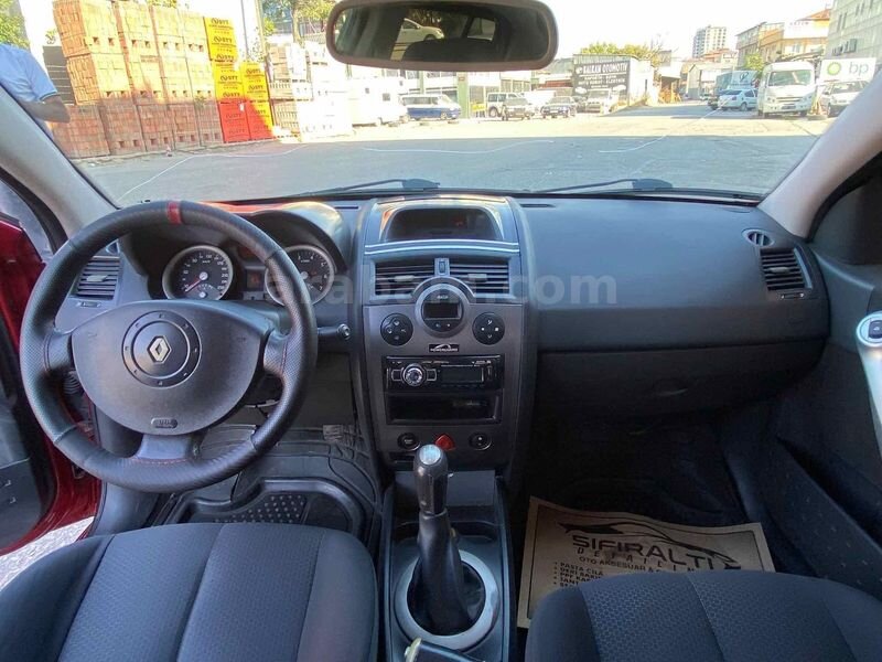 Sahibinden Renault Megane 1.6 Dynamique 2005 Model Ankara 293.000 km Kırmızı
