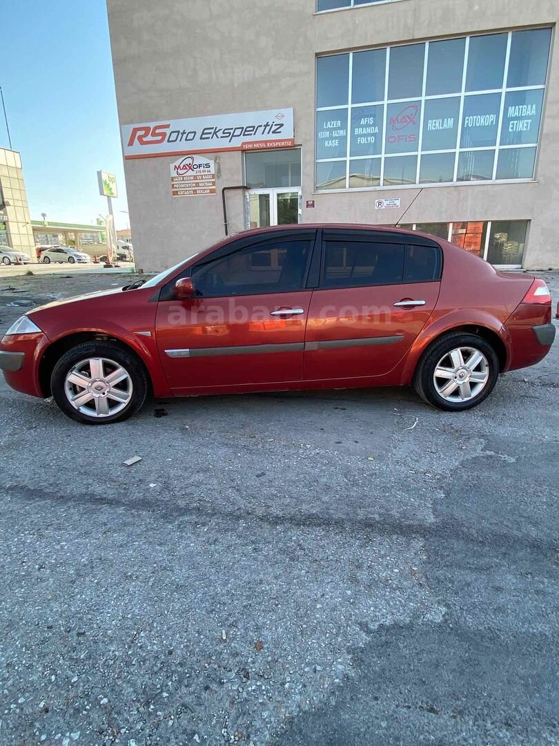 Sahibinden Renault Megane 1.6 Dynamique 2005 Model Ankara 293.000 km Kırmızı 6
