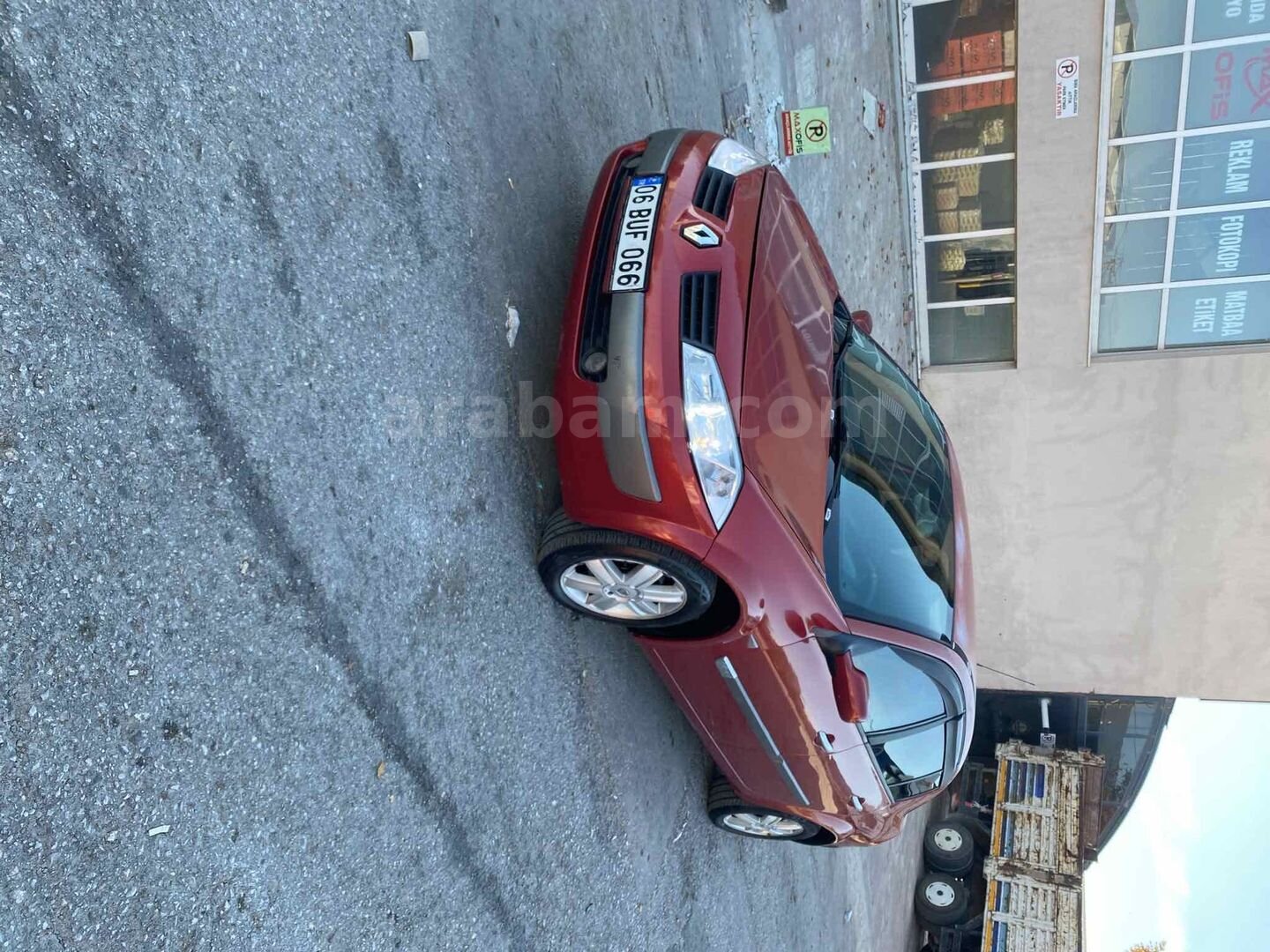 Sahibinden Renault Megane 1.6 Dynamique 2005 Model Ankara 293.000 km Kırmızı 2