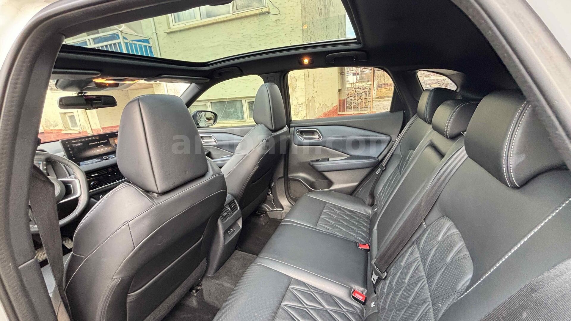 Sahibinden Nissan Qashqai 1.3 DIG-T Platinum Premium 2023 Model Antalya 40.000 km Beyaz 2
