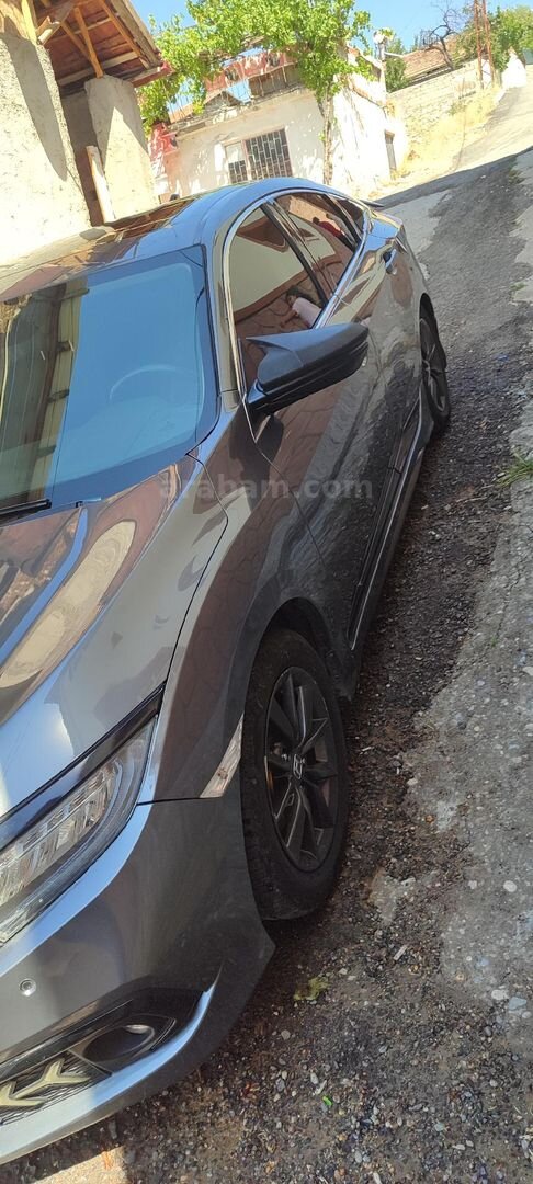 Sahibinden Honda Civic 1.6i VTEC Eco Elegance farbikasyon LPG 2020 FC5 Model Malatya 152000 km Füme 2