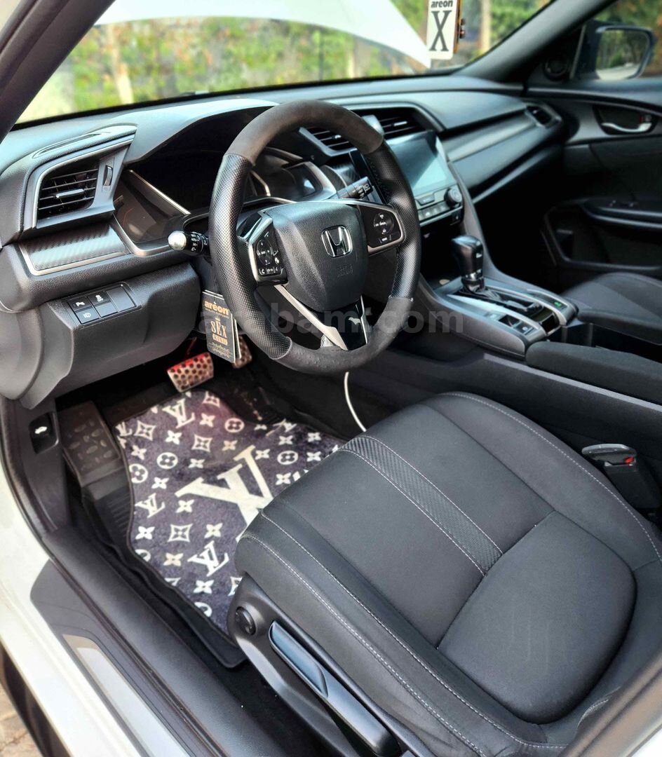 Sahibinden Honda Civic 1.5 i-VTEC Sport 2017 Model 2