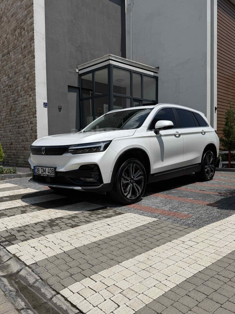Sahibinden Skywell ET5 Premium 2022 Model Kayseri 88.000 km Beyaz 3