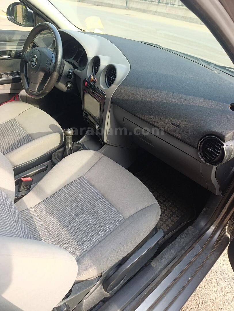 Sahibinden Seat Ibiza 1.4 TDI Signo 2004 Model İstanbul 310.000 km Gri (Gümüş) 4