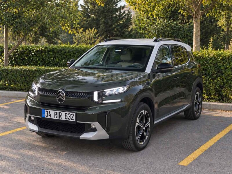 Galeriden Citroen C3 Aircross 1.2 Hybrid Max 2025 Model İstanbul 6.013 km Yeşil (metalik)