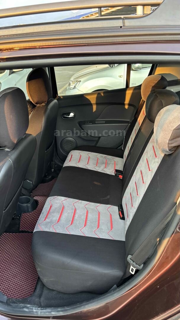 Sahibinden Dacia Sandero 1.5 dCi Stepway 2017 Model Antalya 148.500 km Bordo 4