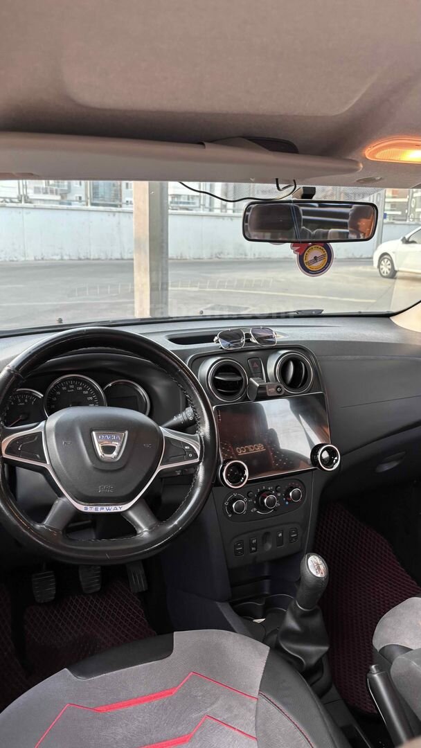 Sahibinden Dacia Sandero 1.5 dCi Stepway 2017 Model Antalya 148.500 km Bordo 3