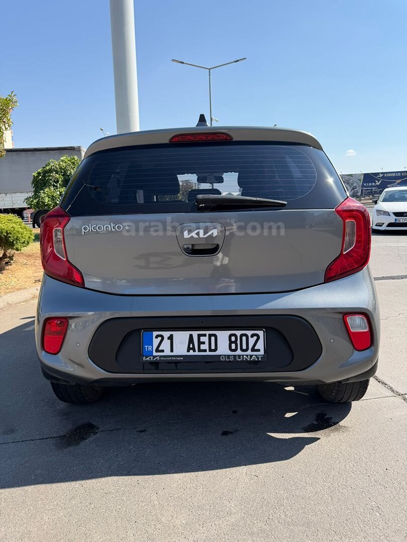 Sahibinden Kia Picanto 1.0 MPI 2023 Model Diyarbakır 26.000 km Füme 3