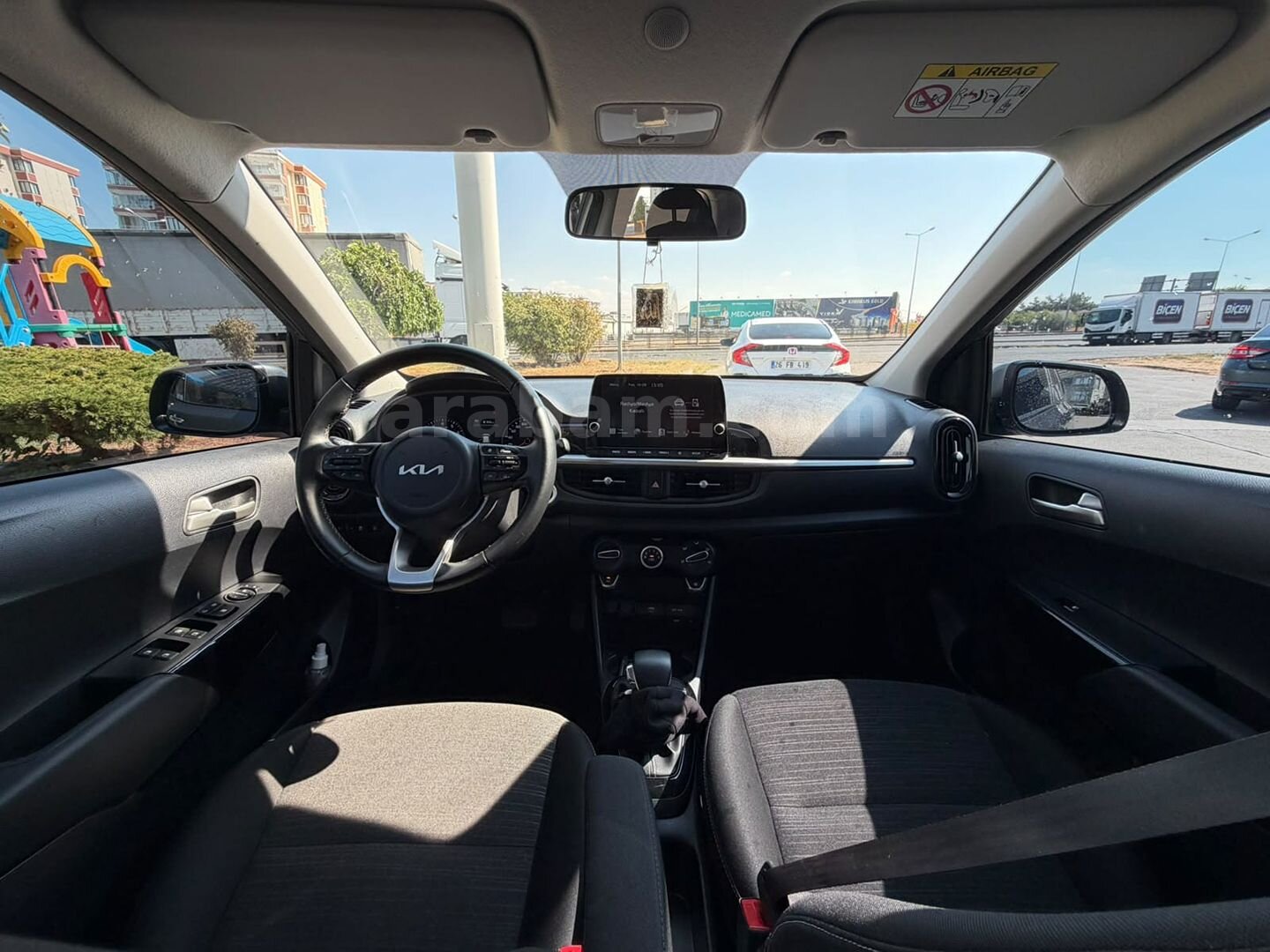 Sahibinden Kia Picanto 1.0 MPI 2023 Model Diyarbakır 26.000 km Füme 6