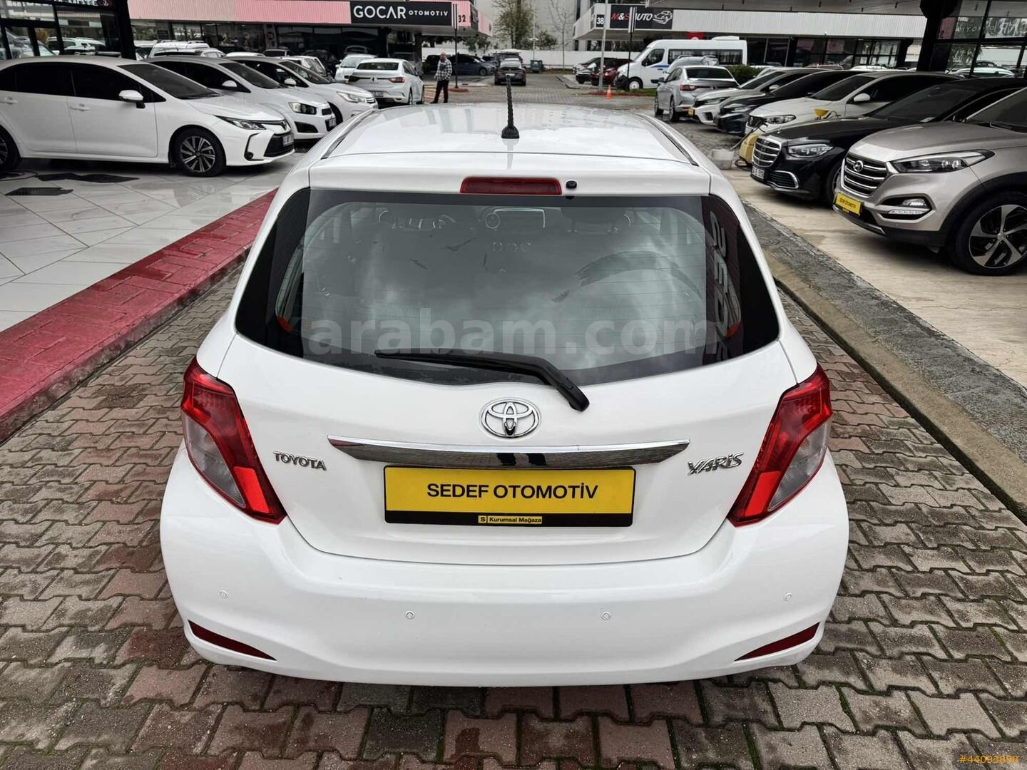Galeriden Toyota Yaris 1.33 Fun 2012 Model Kocaeli 196.000 km Beyaz 7