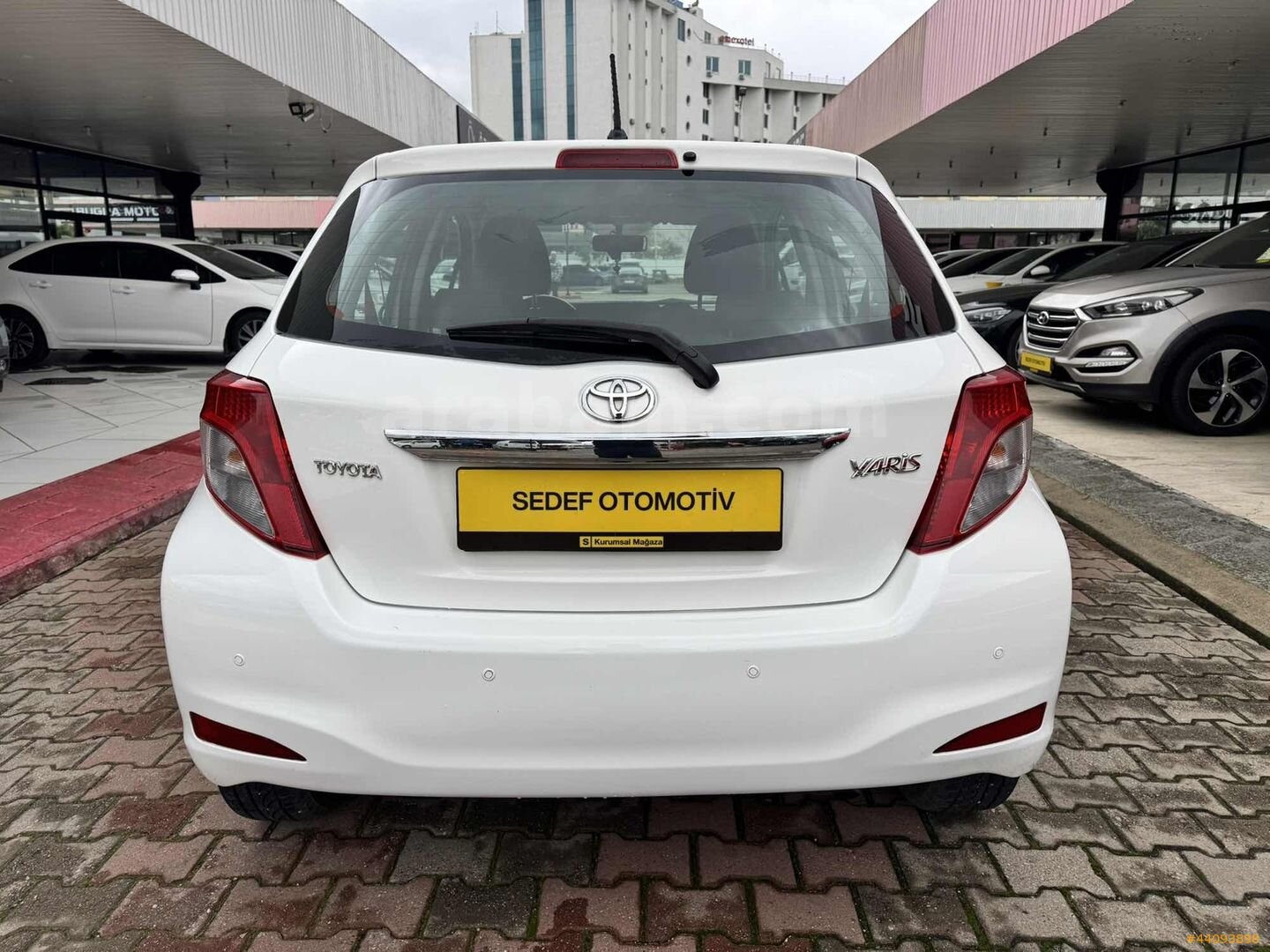 Galeriden Toyota Yaris 1.33 Fun 2012 Model Kocaeli 196.000 km Beyaz 6