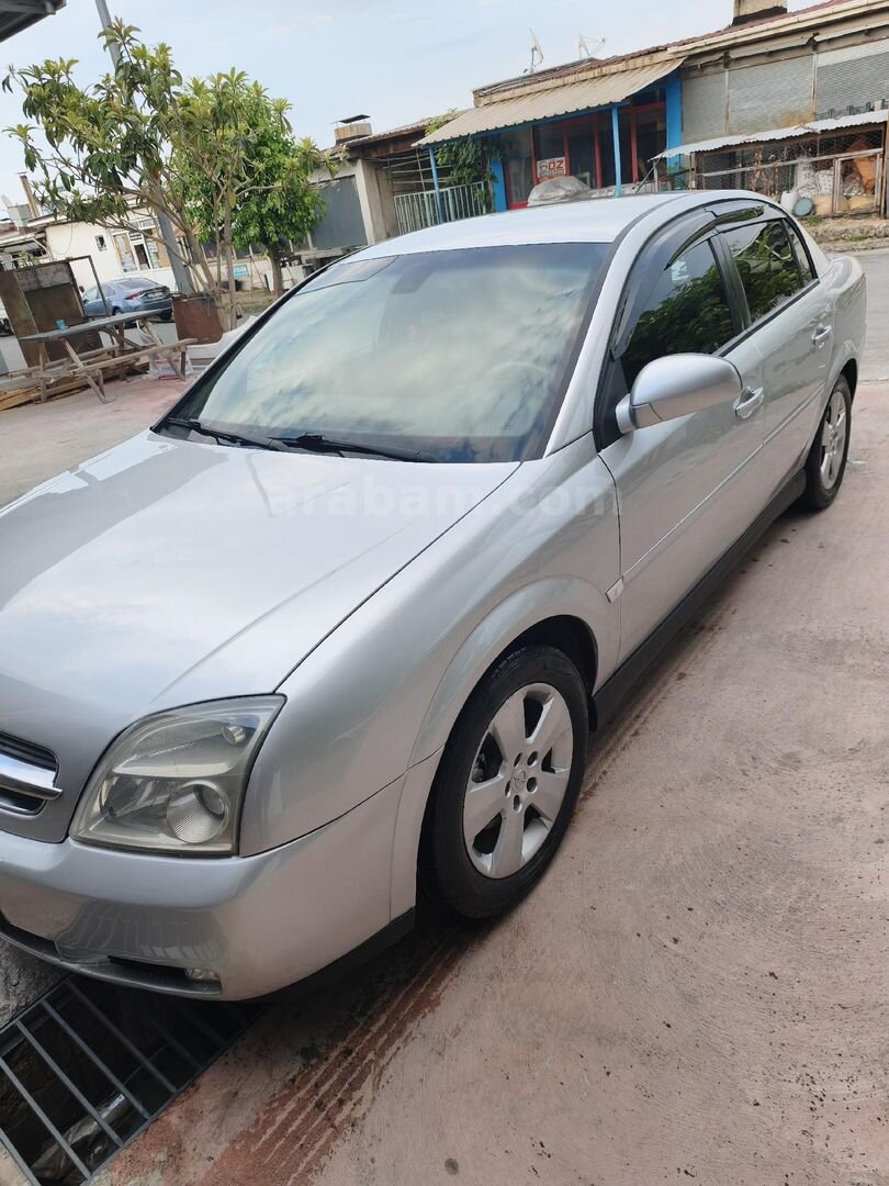 Galeriden Opel Vectra 1.6 Comfort 2005 Model Ordu 270.000 km Gri 2