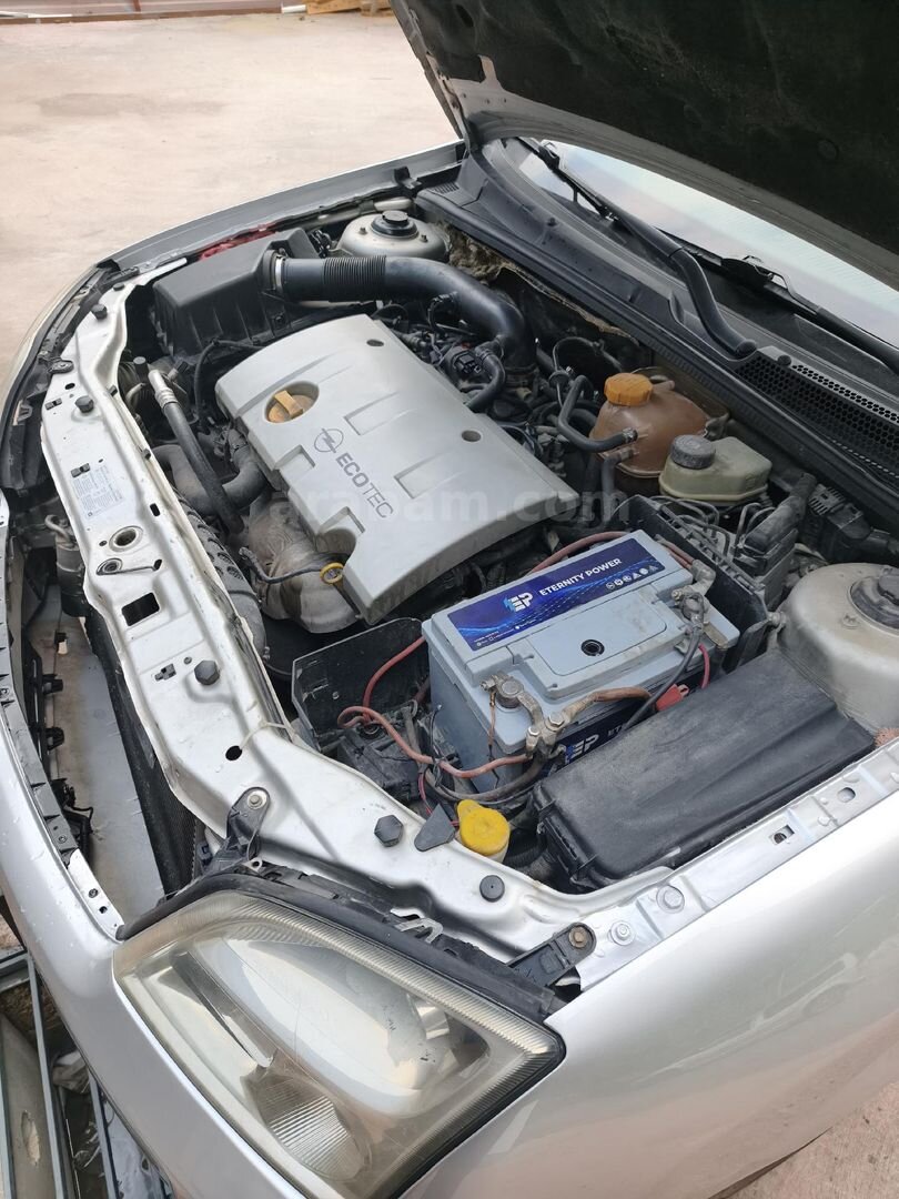 Galeriden Opel Vectra 1.6 Comfort 2005 Model Ordu 270.000 km Gri 7